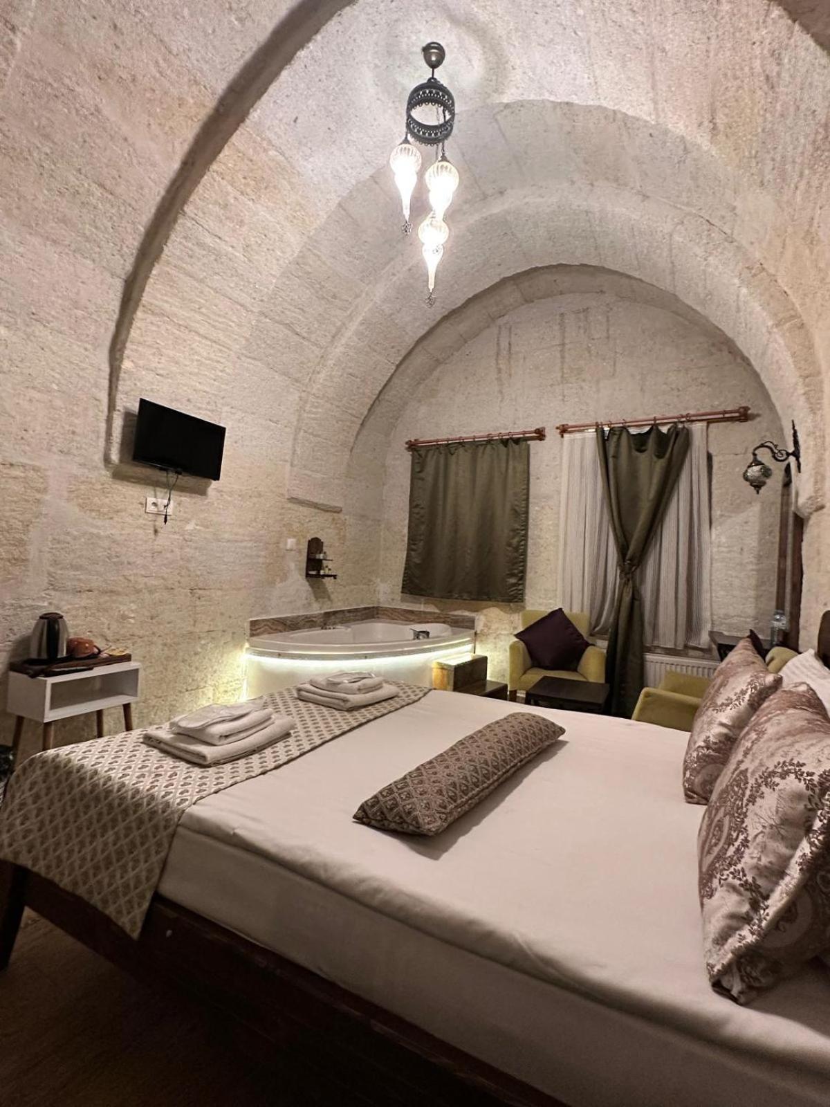 Heritage Cave In Hotel Göreme Kamer foto